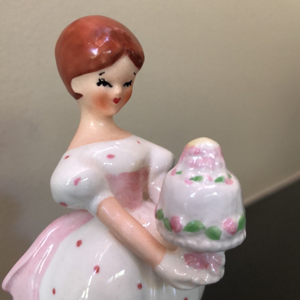 Lefton's Sweet Sixteenth Ceramic Porcelain Figurine w/Cake- Vintage Cake Topper - Picture 7 of 13